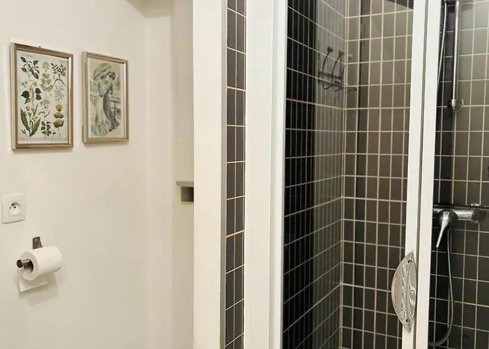 Le Marguerite & Le Melange Savant